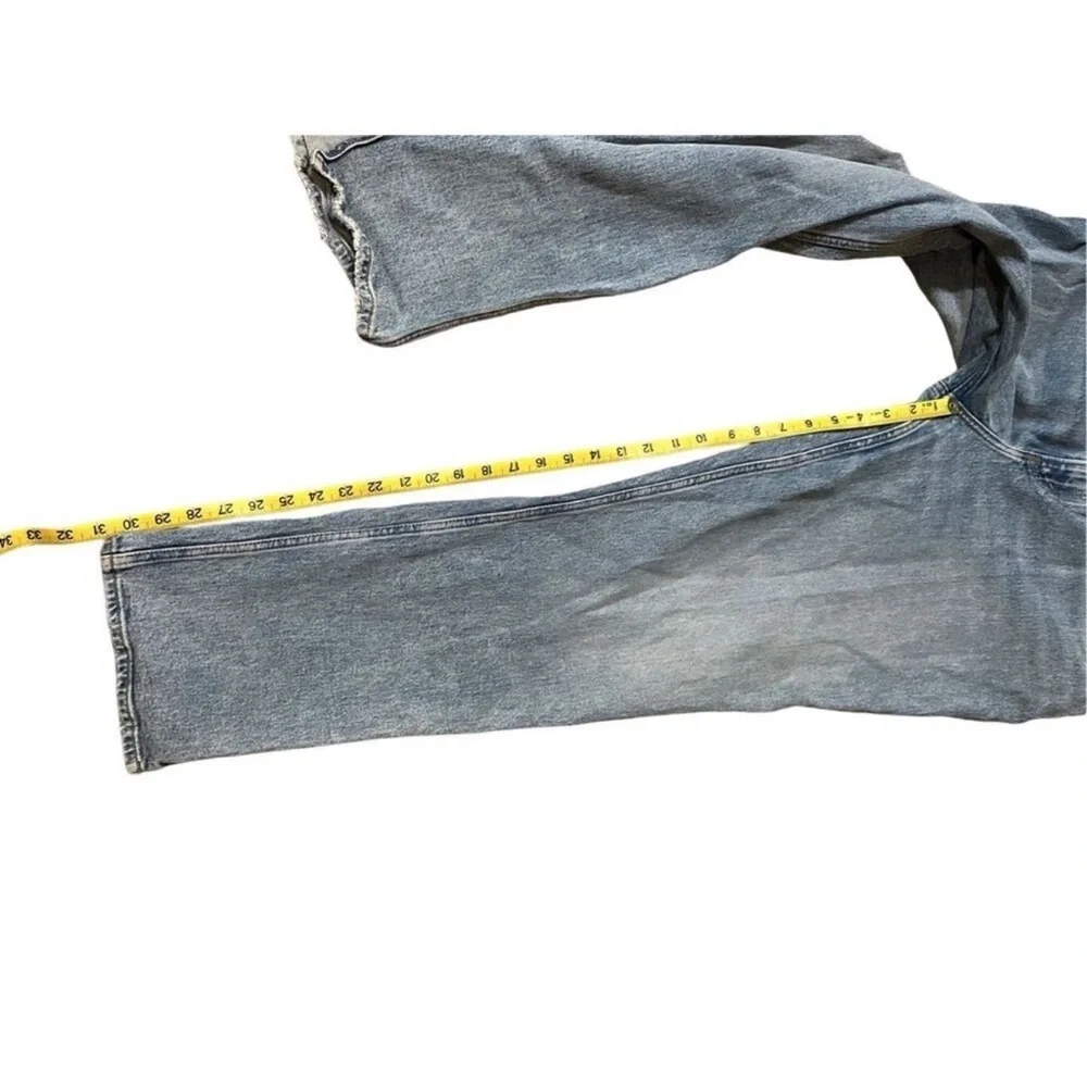 Abercrombie 90's ultra high rise straight 14 32 light wash curve love